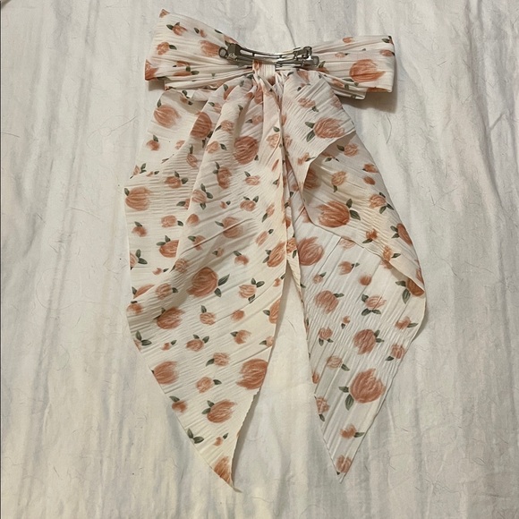Floral Hair Bow - Picture 2 of 5